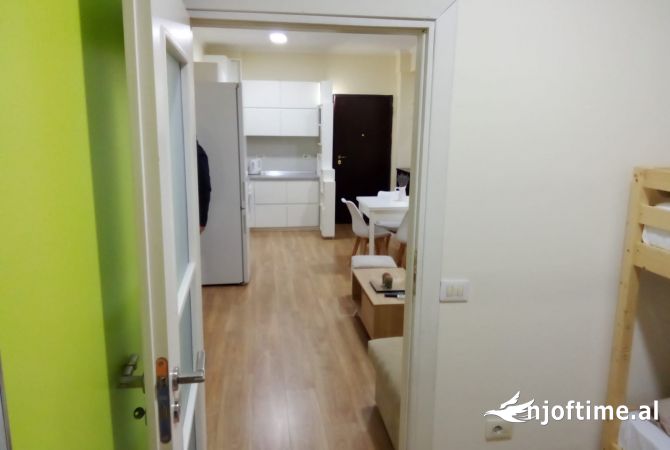 Shtepi me qera 2+1 ne Tirane - 60,000 Leke