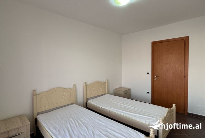 Shtepi me qera Apartament ne Tirane, 2+1, Mobilimi E mobiluar, Pagesa 45,000  Leke.