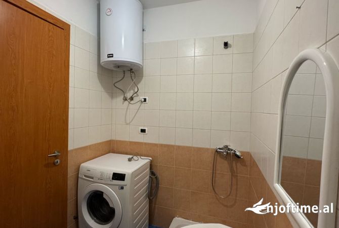Shtepi me qera Apartament ne Tirane, 2+1, Mobilimi E mobiluar, Pagesa 45,000  Leke.