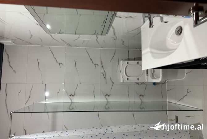 Shtepi me qera Apartament ne Tirane, 1+1, Mobilimi E mobiluar, Pagesa 350  Euro.