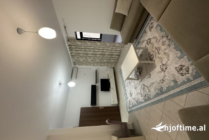 Shtepi me qera 1+1 ne Tirane - 400 Euro