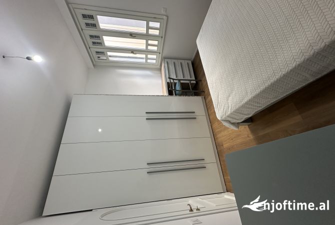 Shtepi me qera 1+1 ne Tirane - 350 Euro