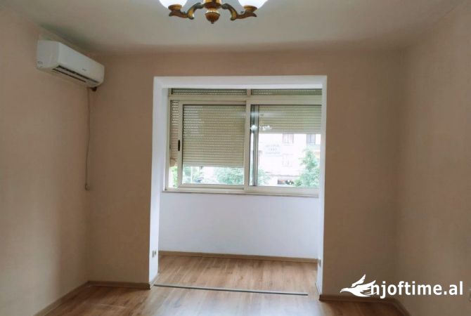 Shtepi me qera 1+1 ne Tirane - 450 Euro