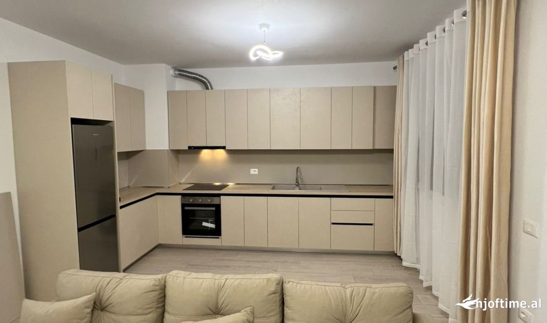 Shtepi me qera Apartament ne Tirane, 2+1, Mobilimi E mobiluar, Pagesa 650  Euro.