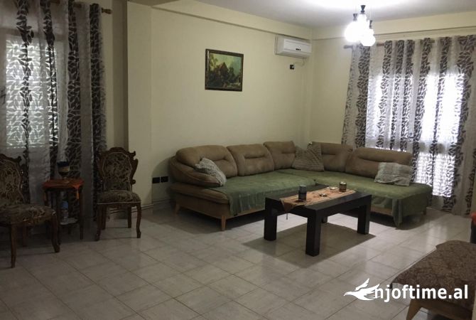 Shtepi me qera 2+1 ne Tirane - 600 Euro