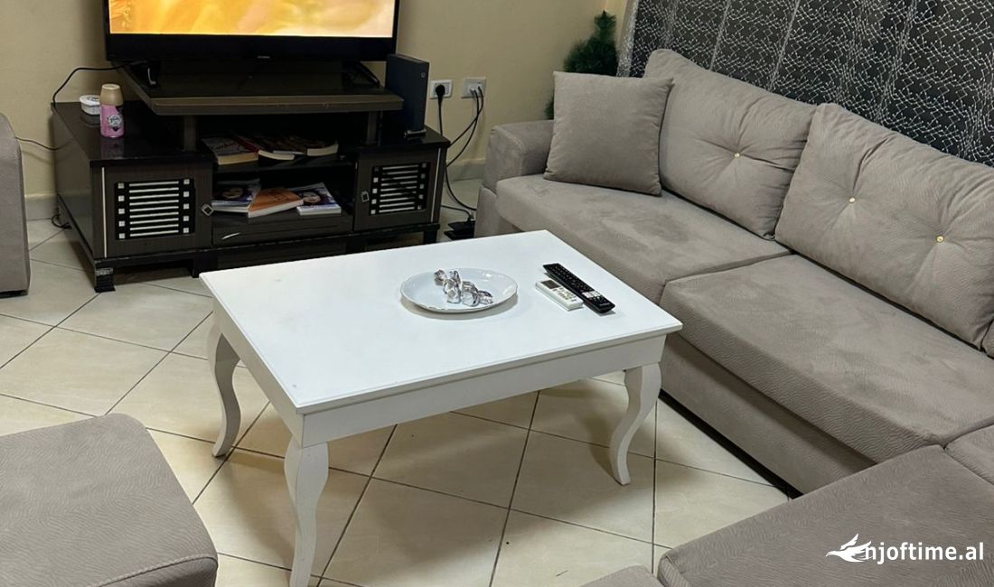 Shtepi me qera Apartament ne Tirane, 1+1, Mobilimi E mobiluar, Pagesa 550  Euro.