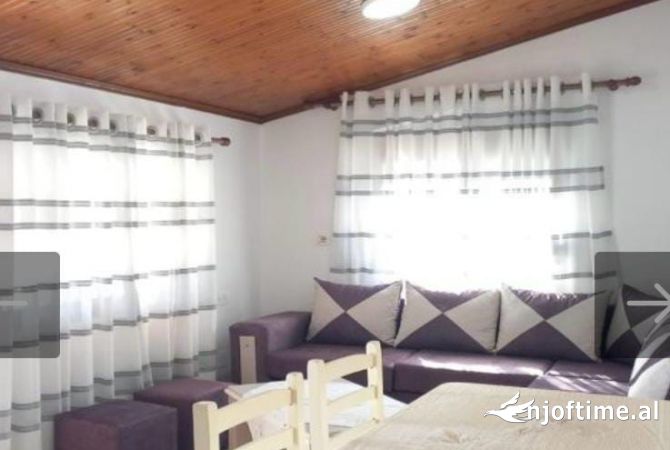 Shtepi me qera 2+1 ne Tirane - 450 Euro