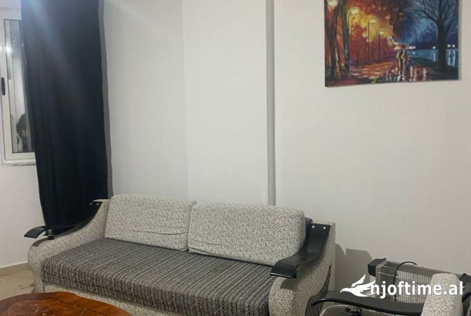 Shtepi me qera 1+1 ne Tirane - 400 Euro