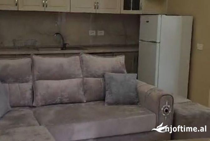 Shtepi me qera 1+1 ne Tirane - 400 Euro
