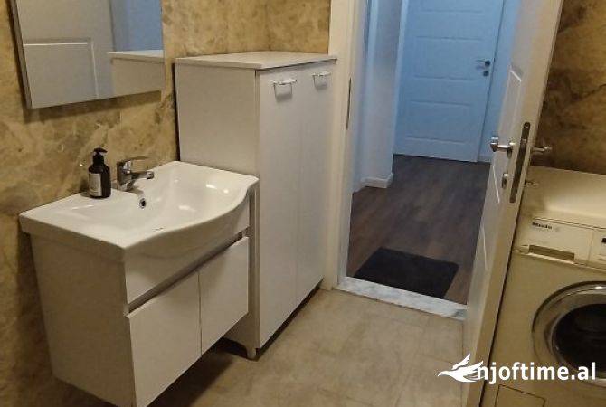 Shtepi me qera 1+1 ne Tirane - 400 Euro