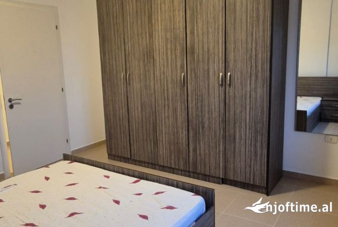 Shtepi me qera 2+1 ne Tirane - 500 Euro