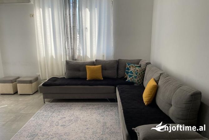 Shtepi me qera 1+1 ne Tirane - 430 Euro