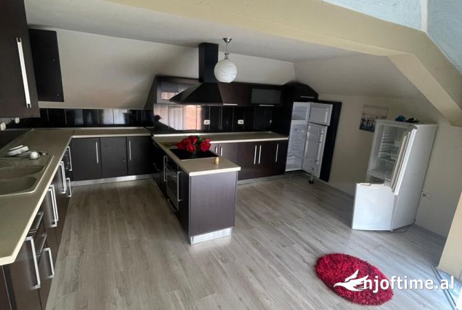 Shtepi me qera 2+1 ne Tirane - 450 Euro