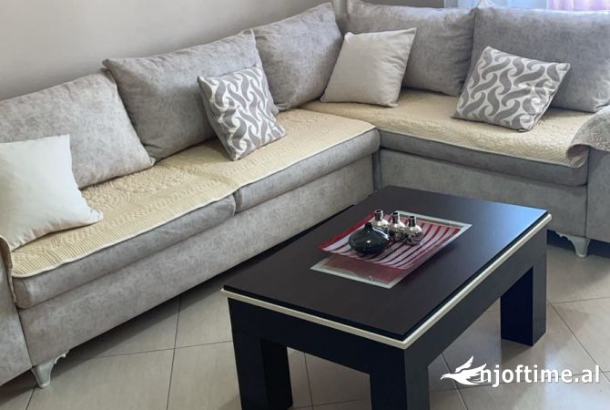 Shtepi me qera 1+1 ne Tirane - 450 Euro