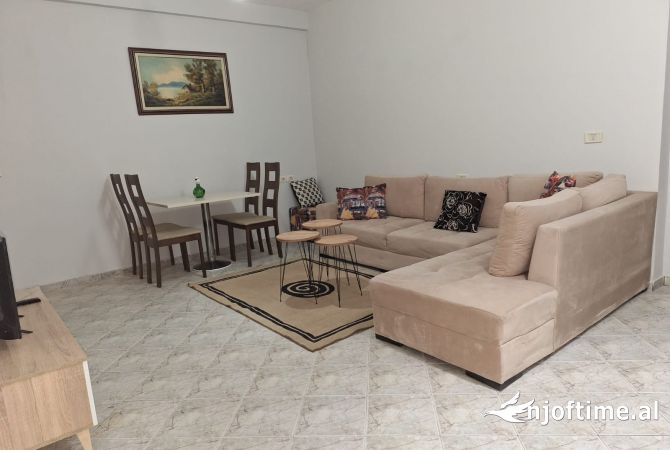 Shtepi me qera 1+1 ne Tirane - 350 Euro