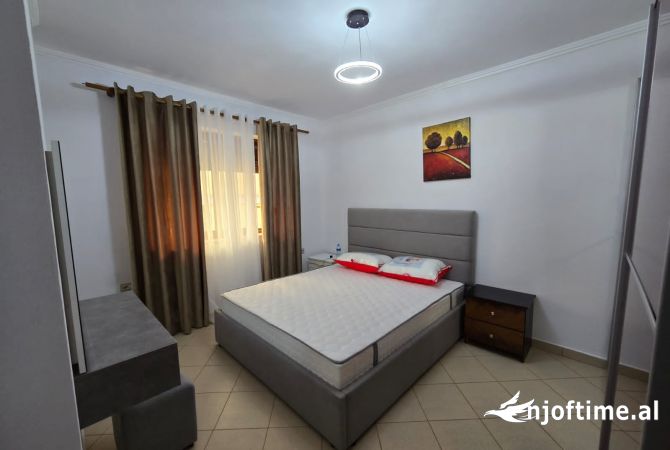 Shtepi me qera 1+1 ne Tirane - 450 Euro