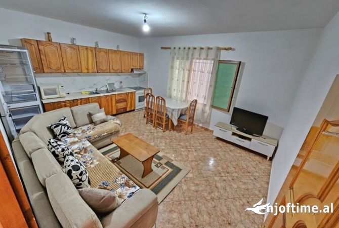 Shtepi me qera 2+1 ne Tirane - 400 Euro