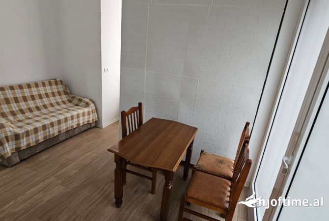 Shtepi me qera 1+1 ne Tirane - 300 Euro