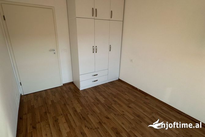 Shtepi me qera Apartament ne Tirane, 1+1, Mobilimi Bosh, pa mobiluar, Pagesa 350  Euro.