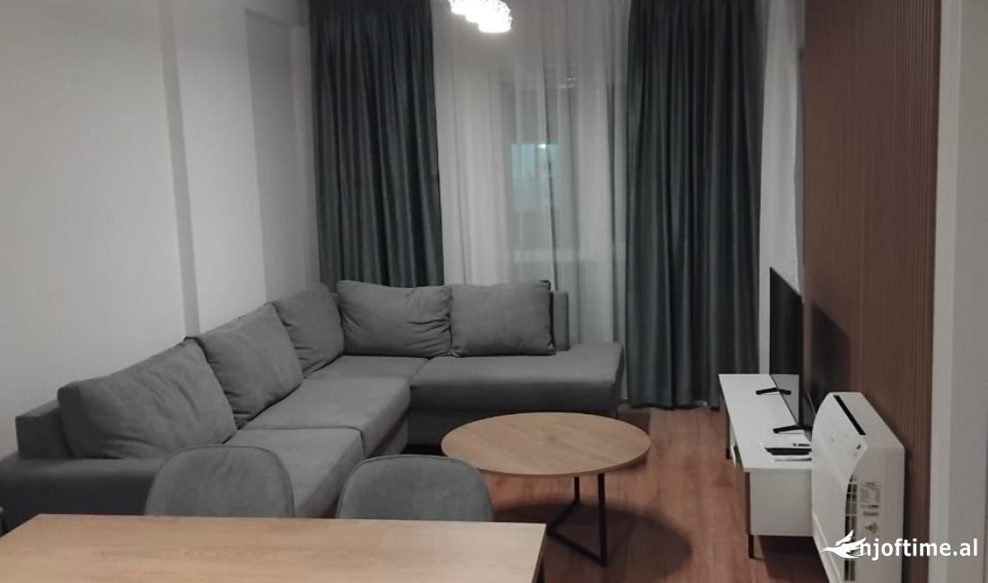 Shtepi me qera Apartament ne Tirane, 1+1, Mobilimi E mobiluar, Pagesa 400  Euro.