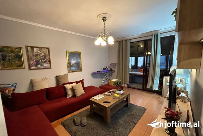 Shtepi me qera 2+1 ne Tirane - 500 Euro