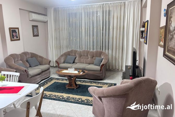 Shtepi me qera 1+1 ne Tirane - 450 Euro