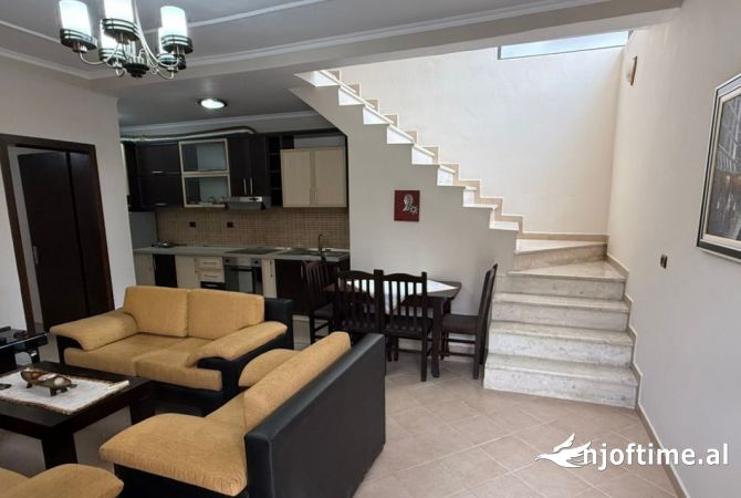 Shtepi me qera 4+1 ne Tirane - 600 Euro