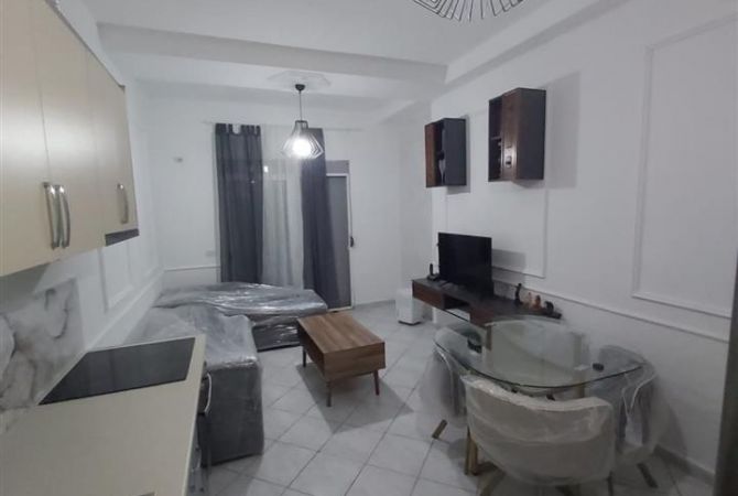 Shtepi me qera 2+1 ne Tirane - 600 Euro