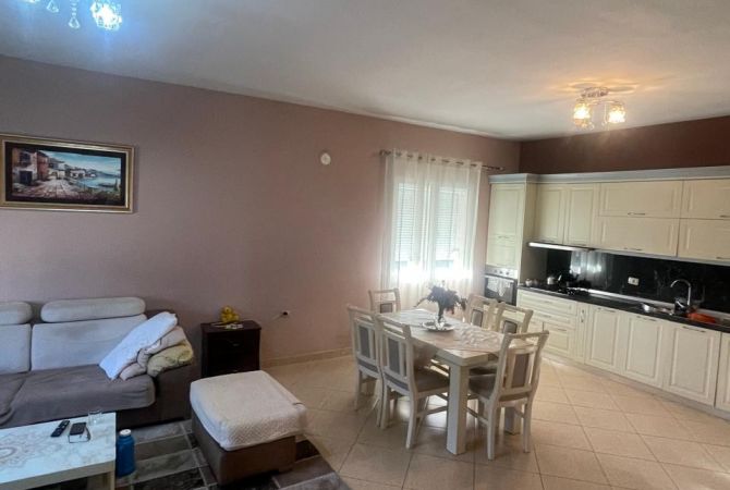Shtepi ne shitje 3+1 ne Tirane - 155,000 Euro