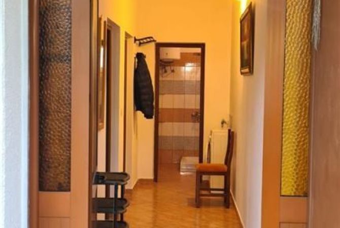 Shtepi me qera 1+1 ne Tirane - 300 Euro