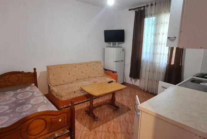 Shtepi me qera 1+1 ne Tirane - 300 Euro