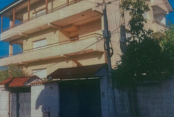 Shtepi ne shitje 3+1 ne Tirane - 120,000 Euro
