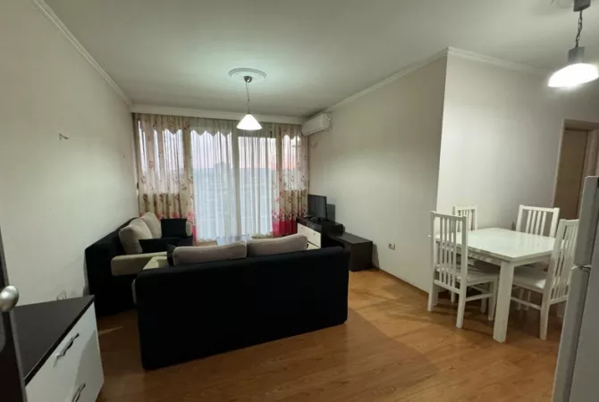 Shtepi me qera 1+1 ne Tirane - 560 Euro