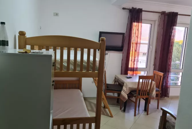 Shtepi me qera Garsoniere ne Tirane - 380 Euro