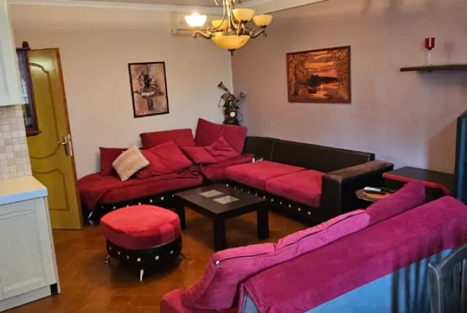 Shtepi me qera 1+1 ne Tirane - 540 Euro