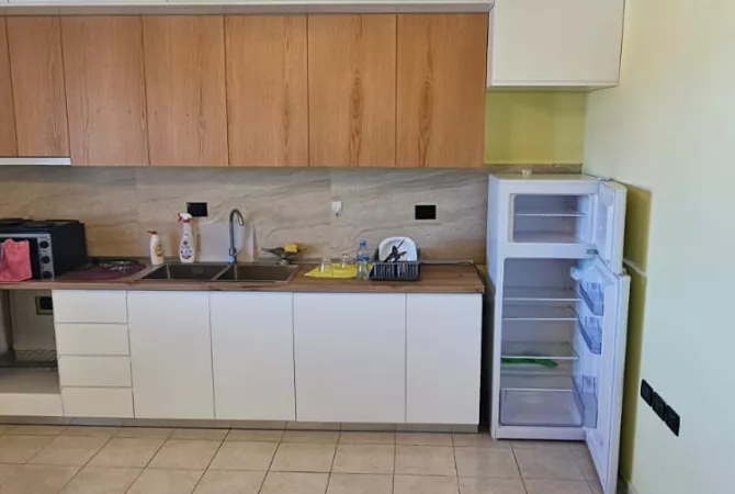 Shtepi me qera 3+1 ne Tirane - 700 Euro