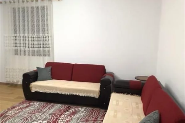 Shtepi me qera 1+1 ne Tirane - 300 Euro