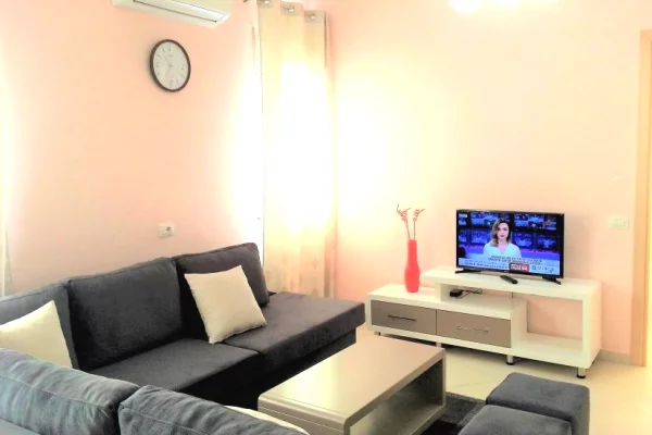 Shtepi me qera 1+1 ne Tirane - 500 Euro