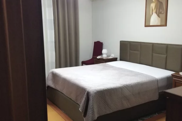 Shtepi me qera 2+1 ne Tirane - 600 Euro