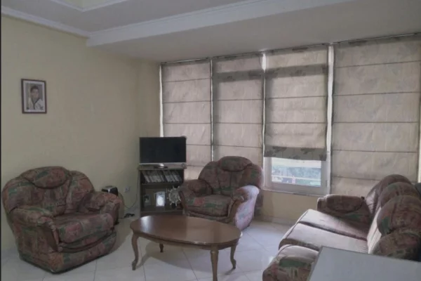 Shtepi me qera 1+1 ne Tirane - 400 Euro