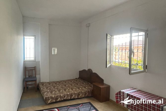 Shtepi me qera 1+1 ne Tirane - 200 Euro
