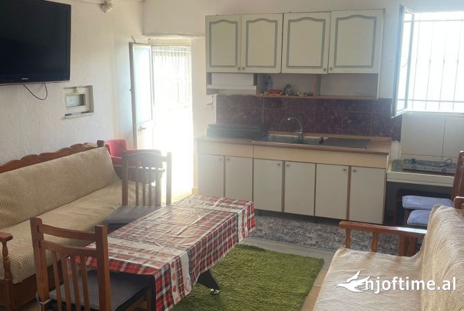 Shtepi me qera 1+1 ne Tirane - 200 Euro