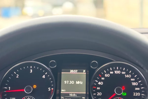 Makina ne shitje ne Tirane, Volkswagen, 2012 Diesel,Kambio Automatik Pagesa 7,700  Euro.