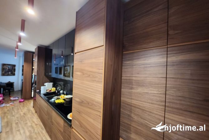 Shtepi ne shitje 1+1 ne Tirane - 130,000 Euro