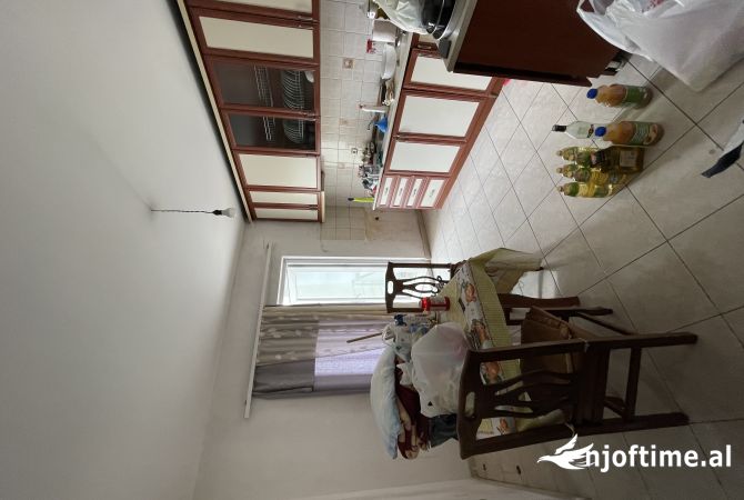 Shtepi me qera 2+1 ne Tirane - 400 Euro