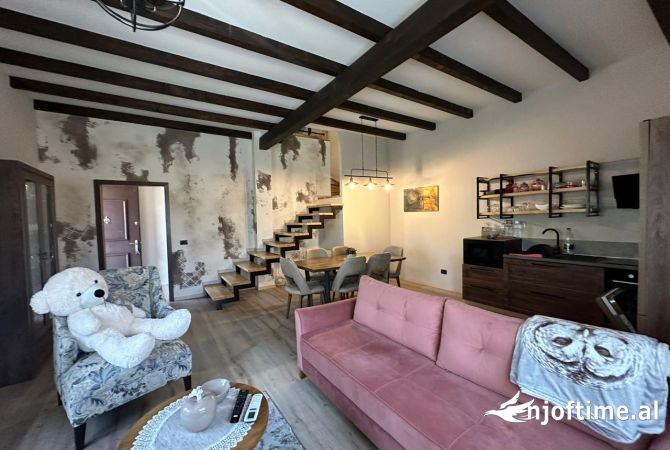 Shtepi me qera 2+1 ne Tirane - 1,500 Euro