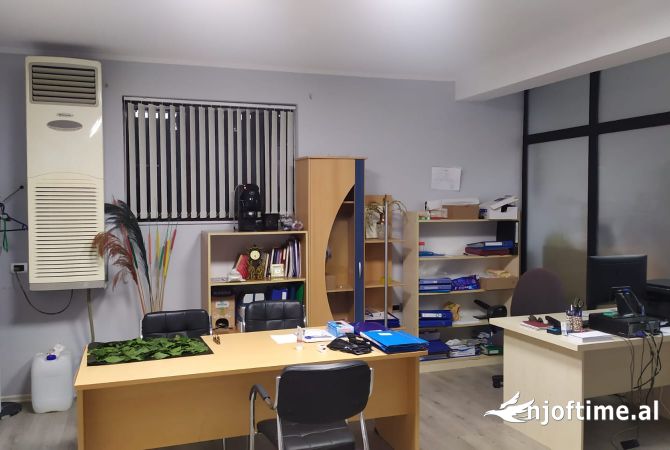 Ambient biznesi me qera 5+1 ne Tirane - 3,500 Euro