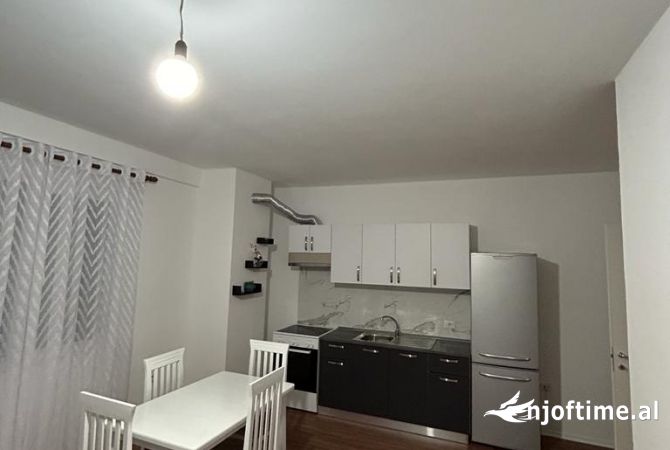 Shtepi me qera 1+1 ne Tirane - 400 Euro