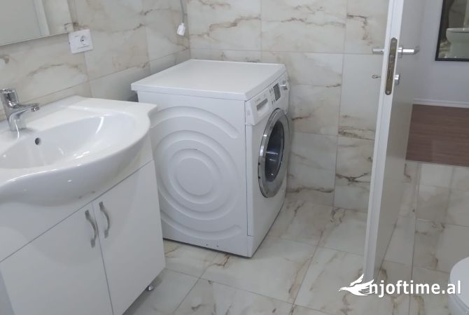 Shtepi me qera Apartament ne Tirane, 1+1, Mobilimi E mobiluar, Pagesa 400  Euro.
