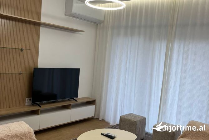 Shtepi me qera Apartament ne Tirane, 1+1, Mobilimi E mobiluar, Pagesa 600  Euro.